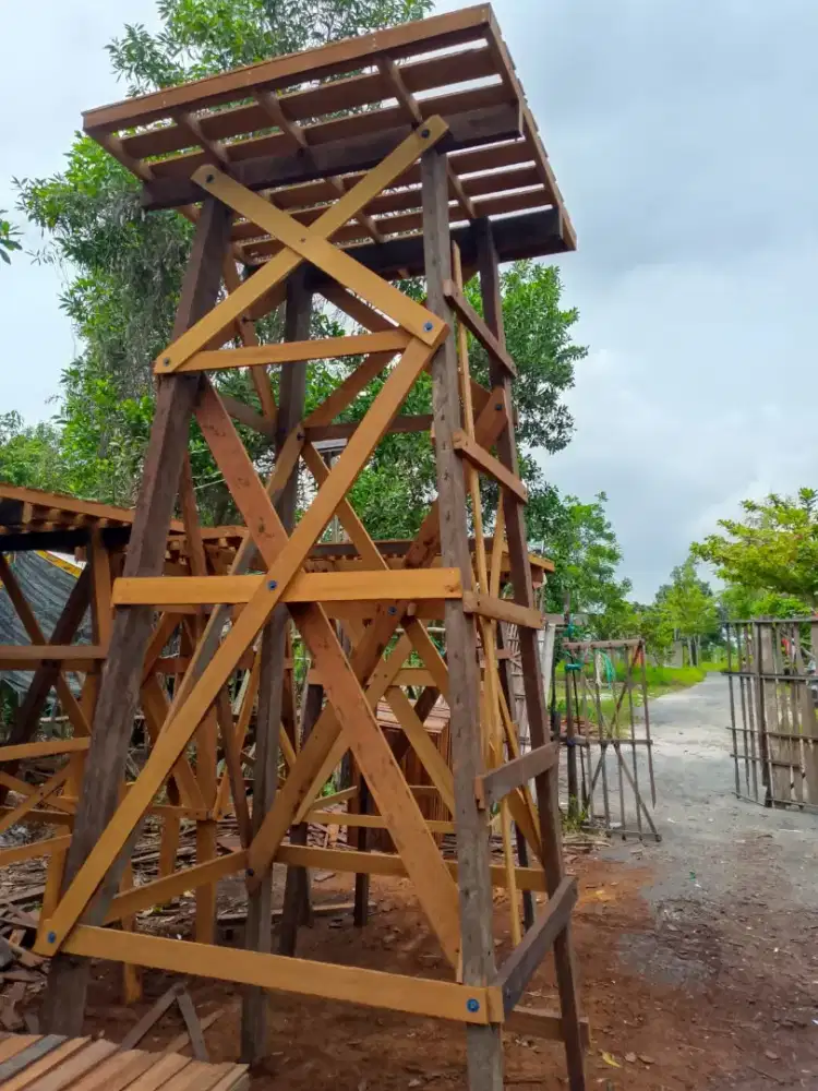 Tiang tandon menara Ulin