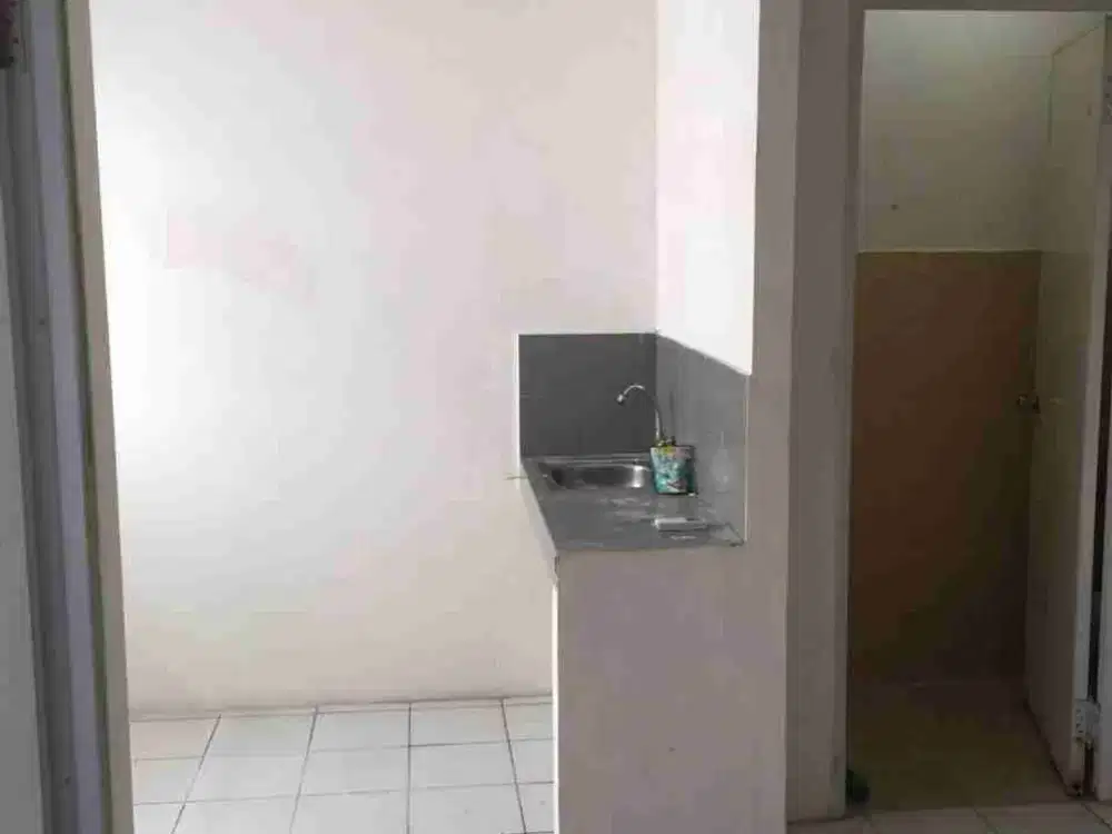 Menteng Square Disewakan bulanan tahunan 2 kamar corner luas extra