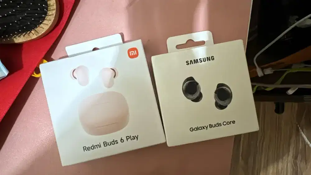 Dijual Galaxy Buds Core & Redmi Buds 6 Play