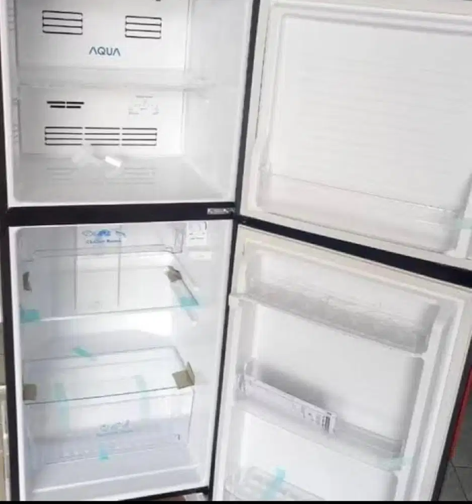 KULKAS 2 PINTU LOW WATT AQUA DS-45