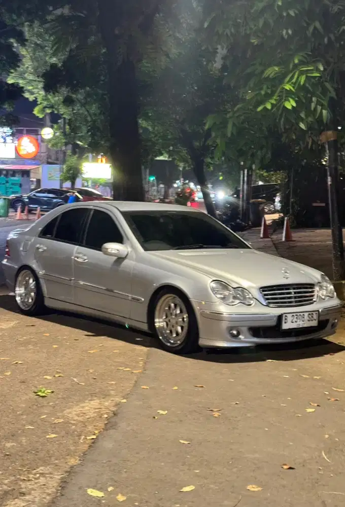 Mercedes-Benz C230 2007 Bensin