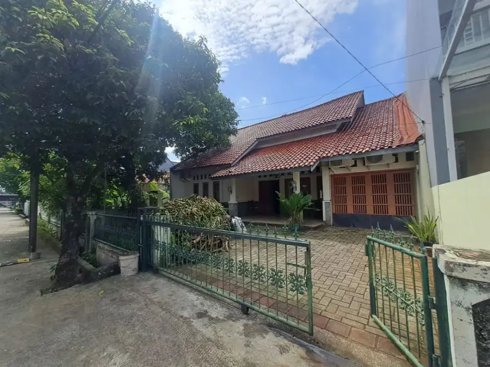 Rumah Strategis & Tenang di Kompleks Duren Tiga, Jakarta Selatan