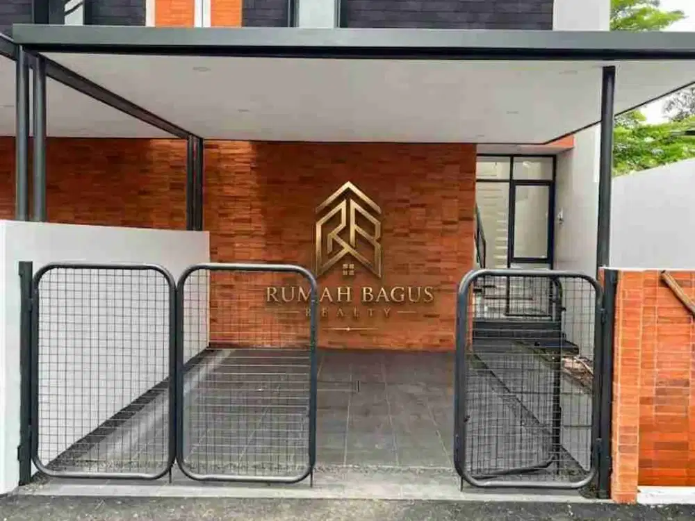 Rumah Premium di Golf ARCAMANIK ENDAH Bandung Dkt Sport Jabar
