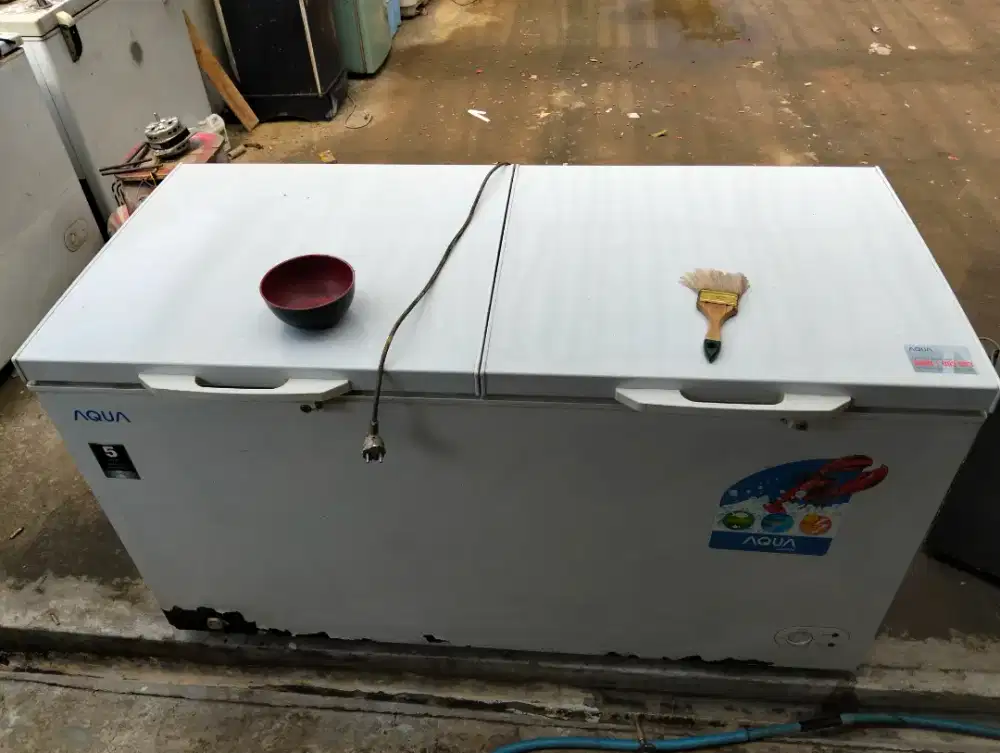 Jual frezeer box 420L bagus