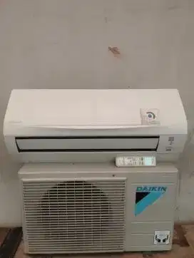 AC DAIKIN 1/2 PK HEMAT LISTRIK