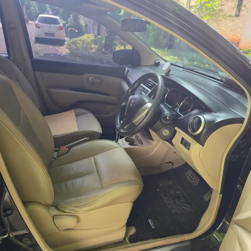 Nissan Grand livina 2014 Bensin
