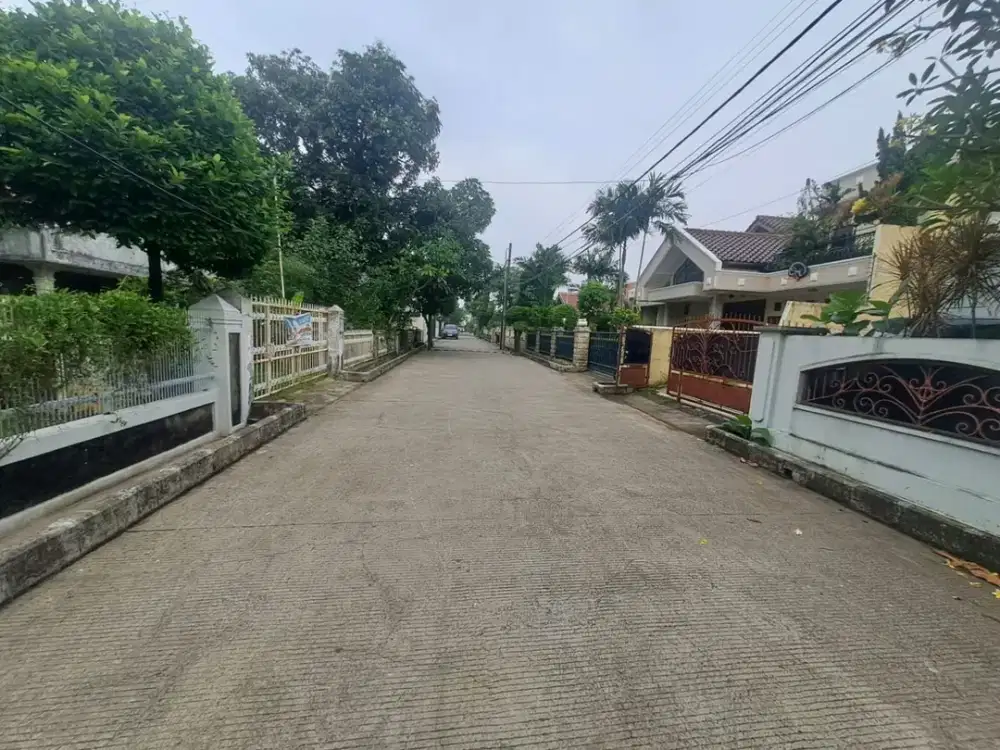 Rumah Strategis di Kompleks PLN Duren Tiga, Jakarta Selatan