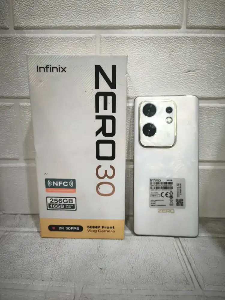 Infinix Zero 30 8/256 white