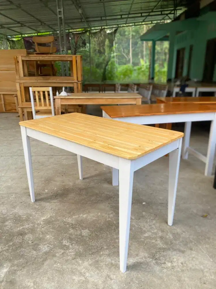Meja panjang minimalis