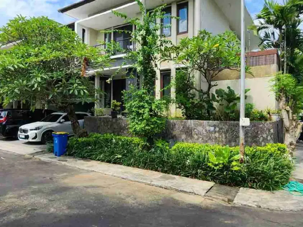 Rumah Exclusive Posisi Hoek di Harvestland Residence Kuta