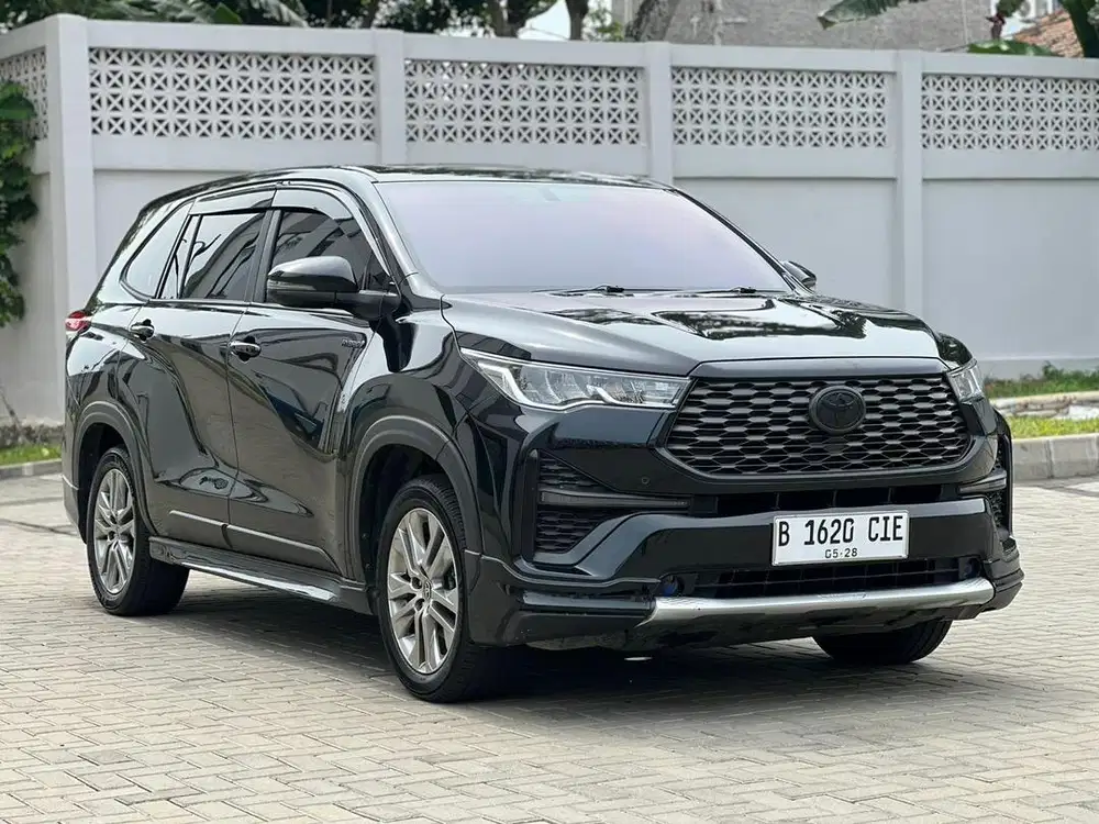 [Pajak Panjang] Toyota Innova Zenix 2.0 V Hybrid AT 2023