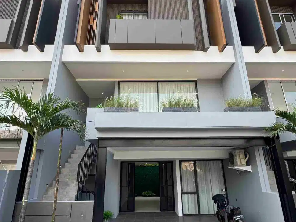 Rumah di Cilandak KKO dalam townhouse akses jalan utama