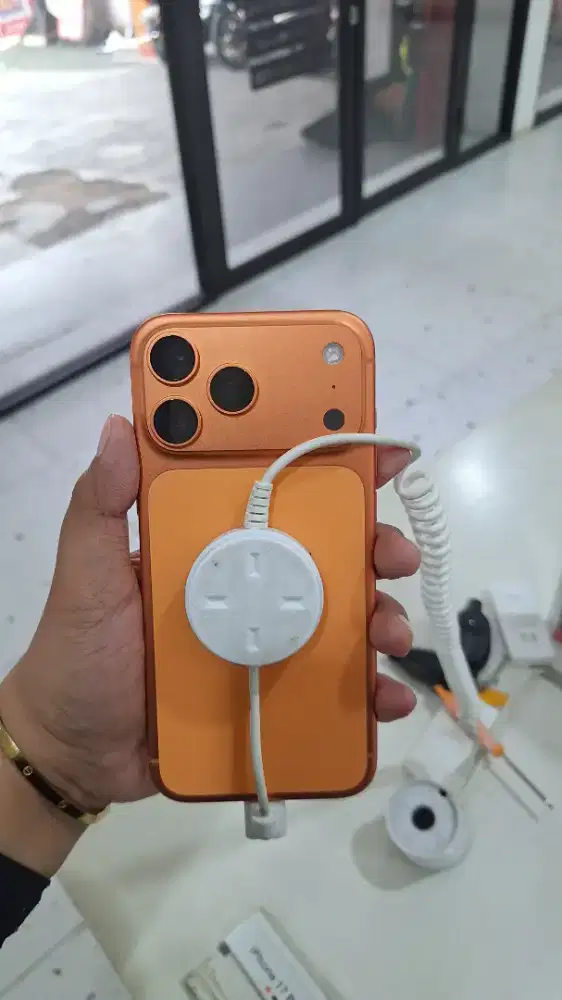 NEW IPHONE 17 PRO