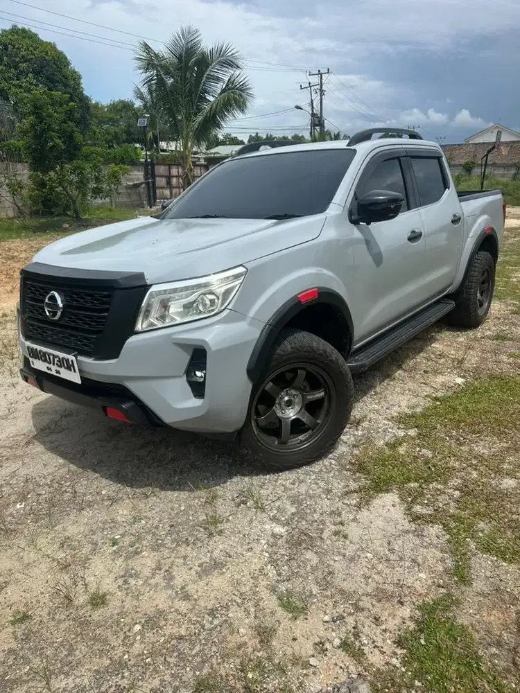 Fs ; nissan Navara np300 AT VL