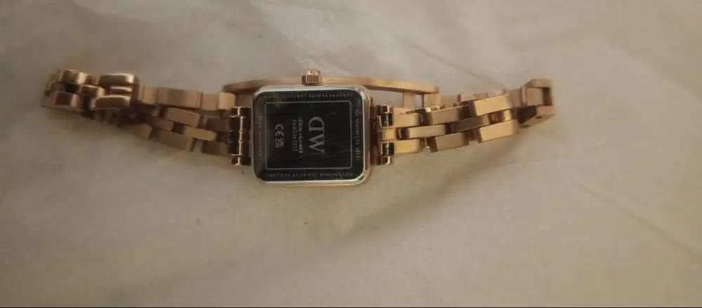 Jam tangan wanita Daniel Wellington