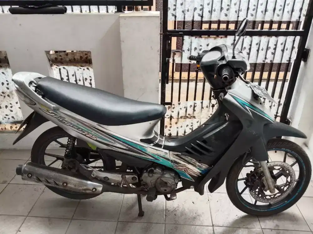 Jual motor suzuki shogun revo 125