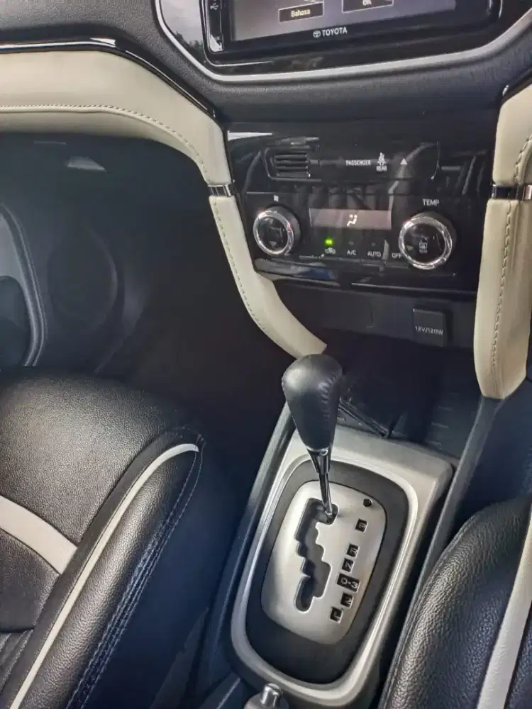 Toyota allnew rush automatic 2019 hitam bebas laka dan bebas banjir