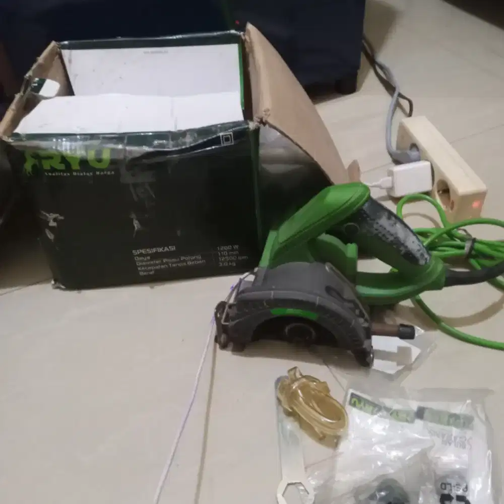CIRCULLAR SAW (Sirkel) RYU RMC 110-1 Minus Gak Ada Iner Outernya
