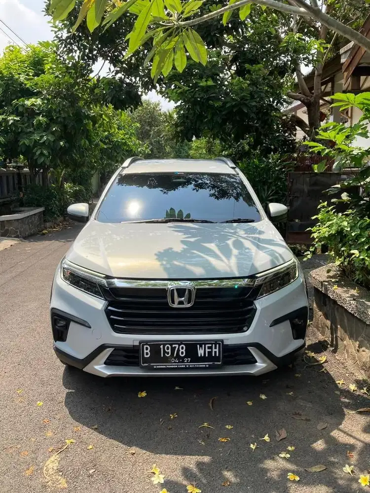 HONDA BRV PRESTIGE 2022 WHITE PEARL