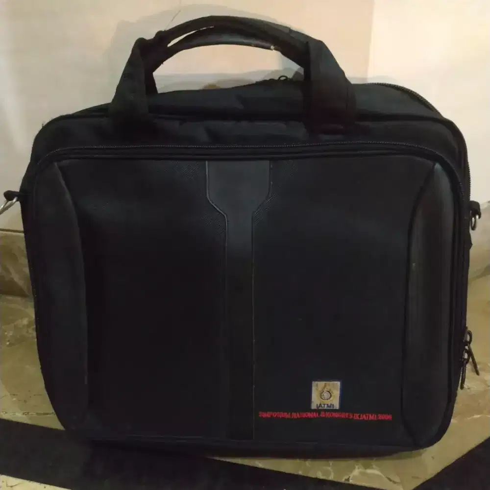 Tas Laptop Briefcase Hitam