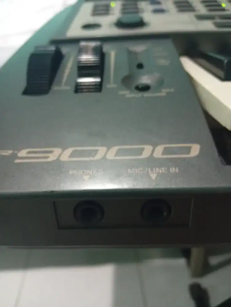 DIJUAL YAMAHA PSR 9000 PIANO MIC1MIC2 LCD OFF NORMAL SMUA ASLI JAPAN X
