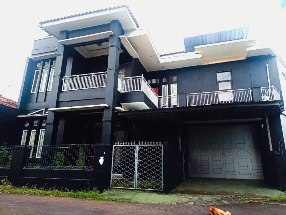 Disewakan/Dikontrakan rumah besar dengan view cantik