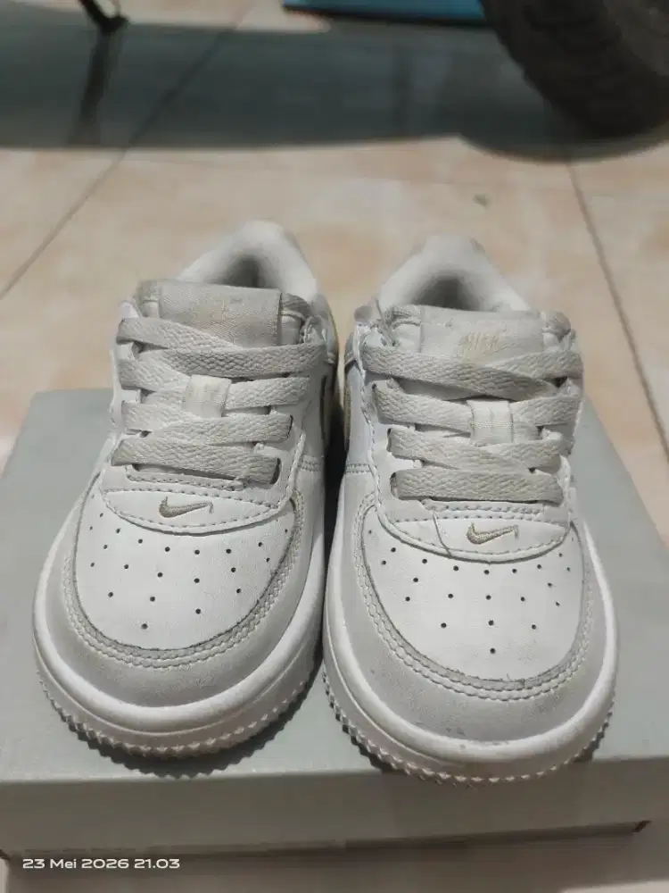PL pribadi sepatu anak