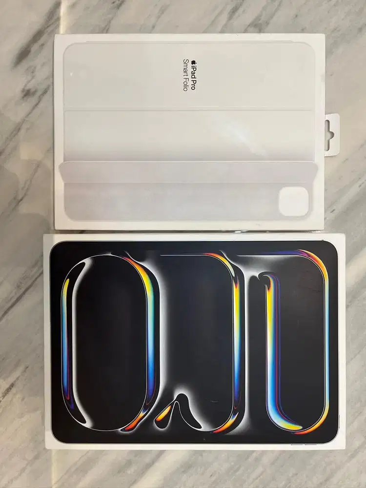 Ipad pro 11 inch M5 2TB + case folio