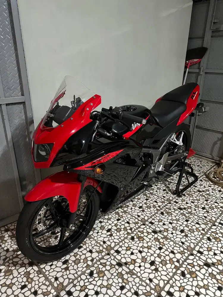 Dijual Ninja RR New Tahun 2015 Kondisi Istimewa