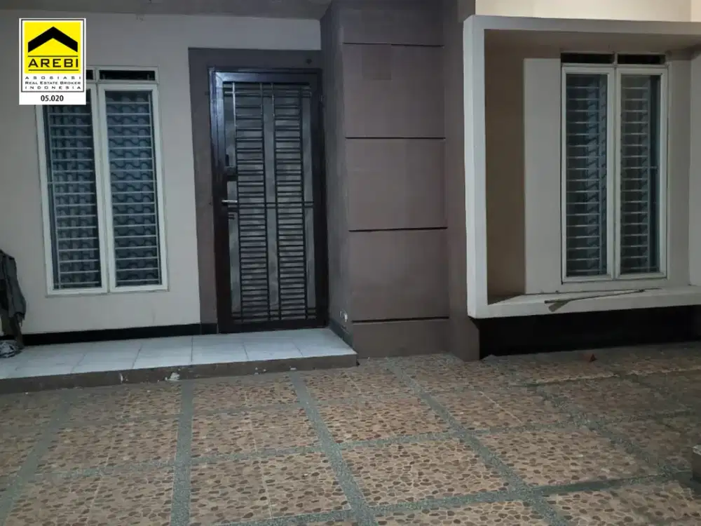 Rumah Siap Huni di Kawasan Strategis Tki 3 dengan Akses Jalan Lebar