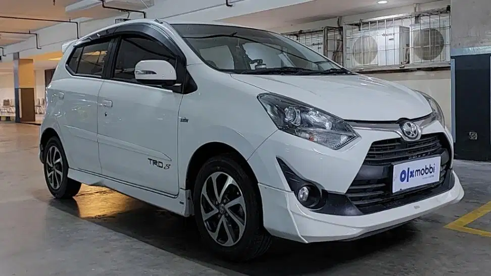 CASH TEMPO!* 0% Bunga Toyota Agya 1.2 TRD Sportivo Bensin-AT Putih