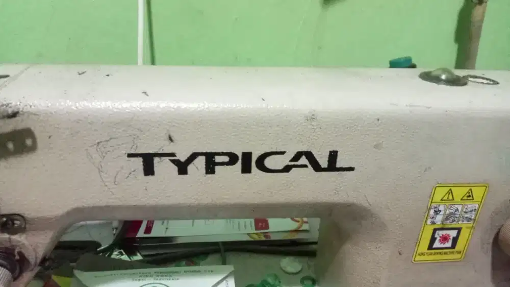 Mesin jahit TYPICAL