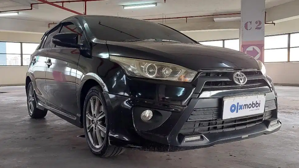 CASH TEMPO!* 0% Bunga Toyota Yaris 1.5 E Bensin-AT Hitam 2016
