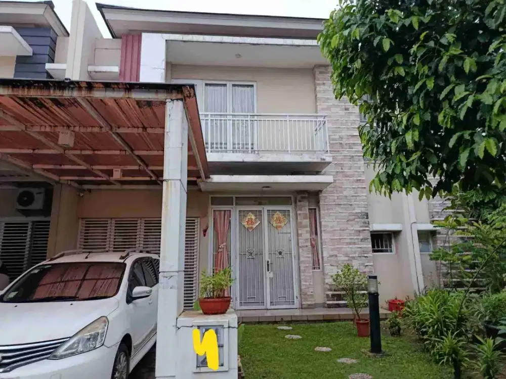 Rumah 2 Lantai, Strategis di Summarecon Bekasi