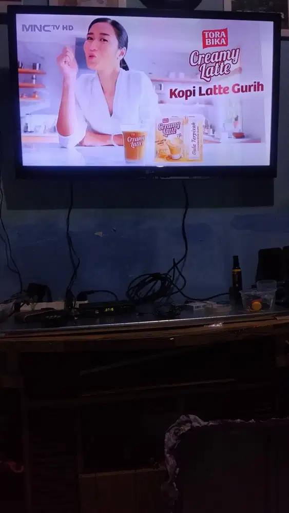 Di jual TV LG 42 inc & spiker advan 5inc