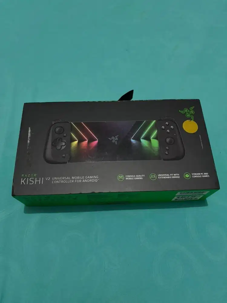 (Used Like New) Razer Kishi V2 type C gamepad android iphone