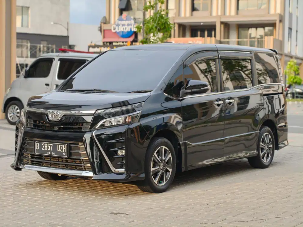 Toyota Voxy 2.0 AT 2021 Pajak Panjang