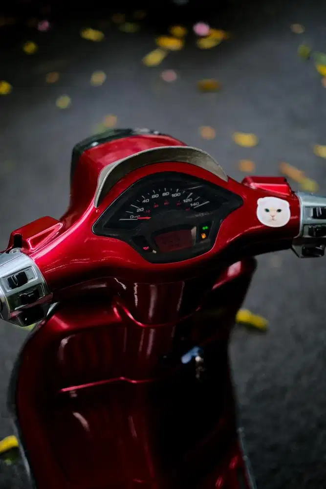 PIAGIO VESPA MATIC SPRINT 150 IGET TAHUN 2018
