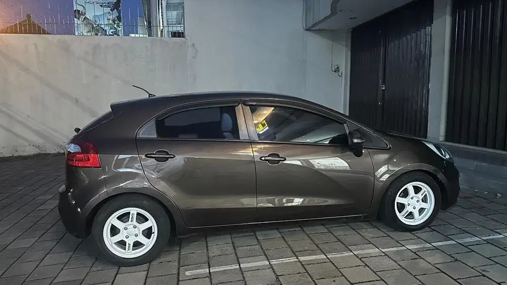 Kia rio manual pajak on