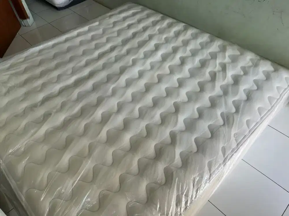 Springbed king koil type del mari 200x200