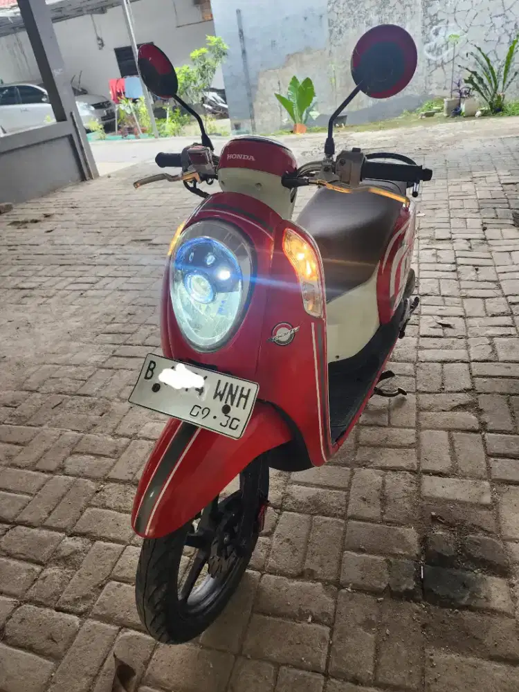 Scoopy Esp 2015 B Tangsel