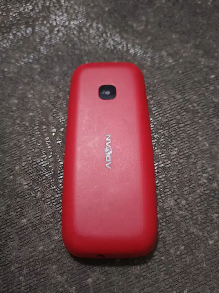 Hp Advan hamer merah