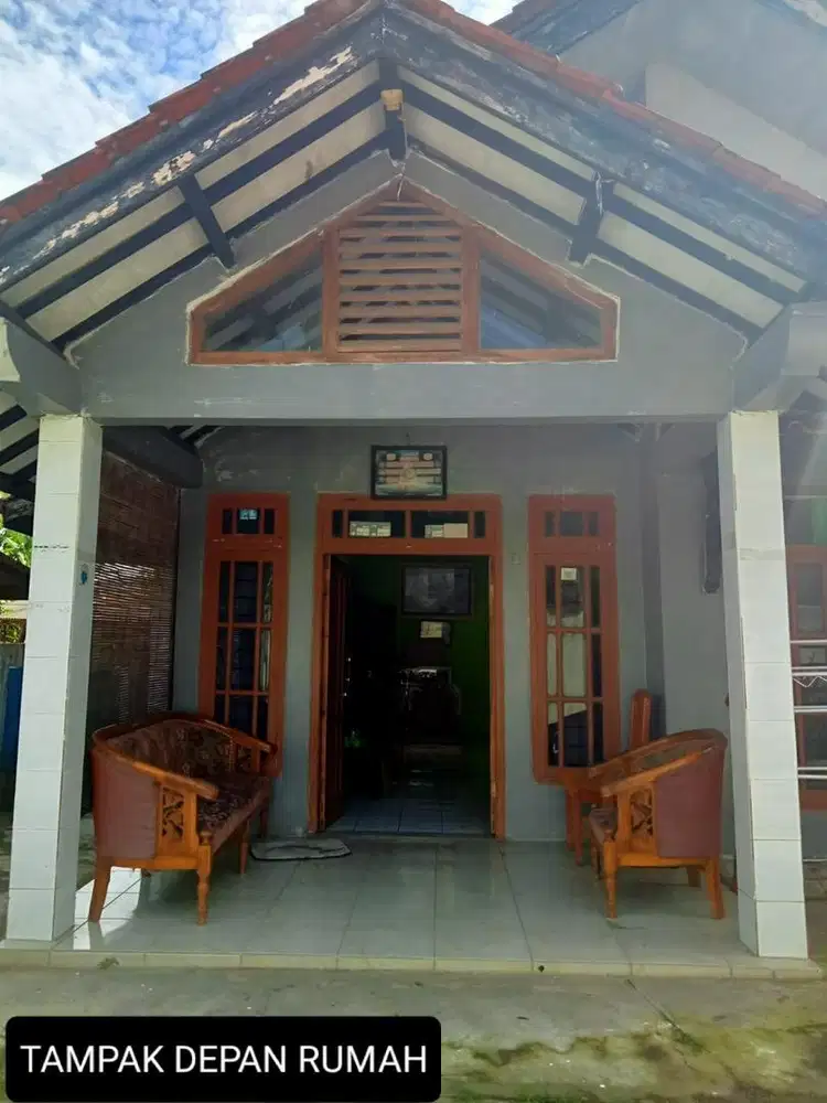 DIJUAL CEPAT Rumah dan Halaman luas