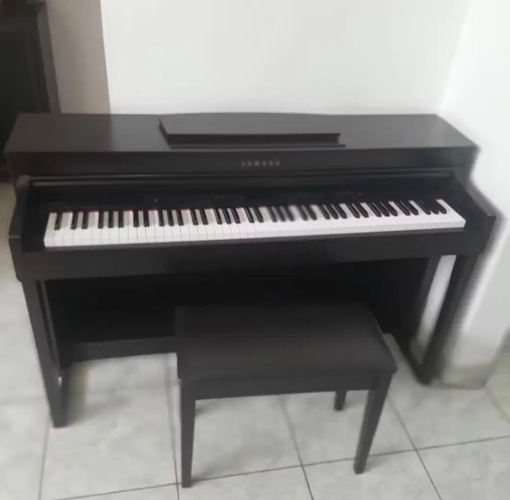 Yamaha digital piano model clavinova CLP 430R