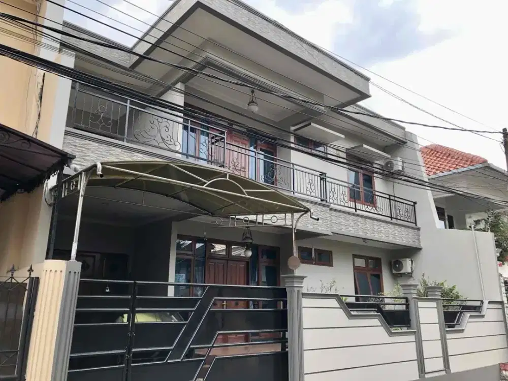 Rumah Siap Huni 2 lantai Jaticempaka Pondok Gede Bekasi.