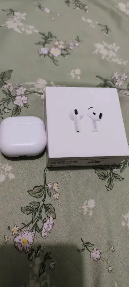 Airpods 4 garansi resmi ibox