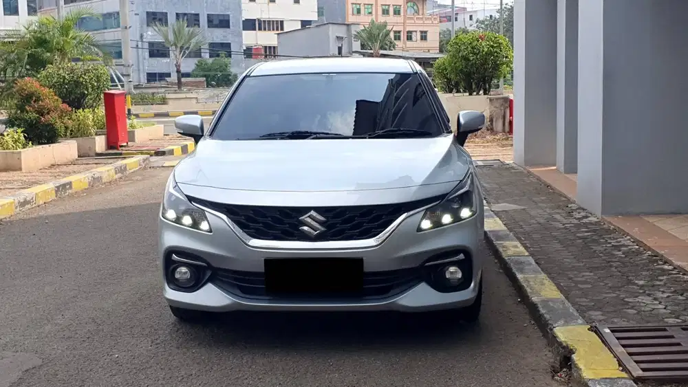 Suzuki Baleno 1.5 Hatchback HB AT Abu Metalik 2023 Like New Record