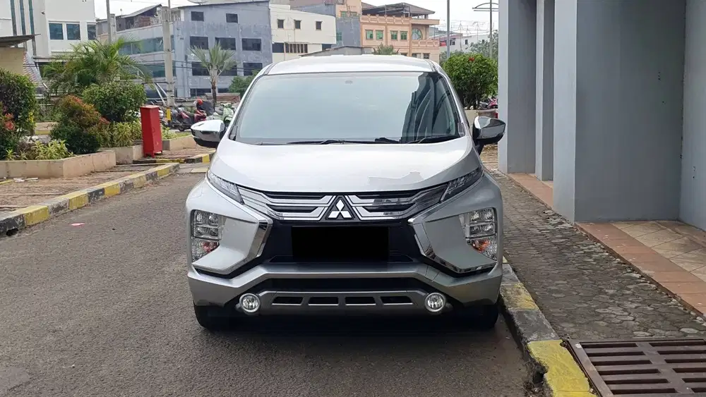 Mitsubishi Xpander Ultimate 1.5 Silver 2021 NIK 2020 Low KM Like New