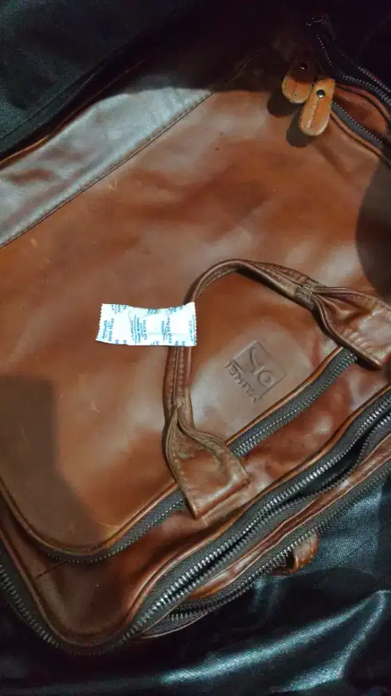 Jual tas slempang kulit asli pria