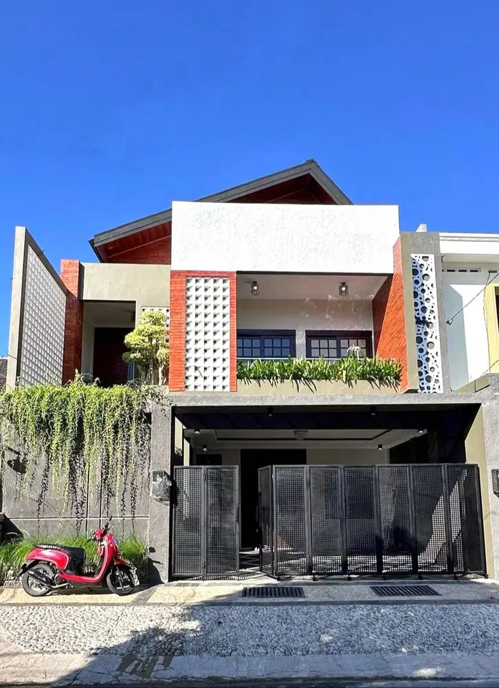 Rumah Mewah Keren di Wedomartani dekat Jogja Bay